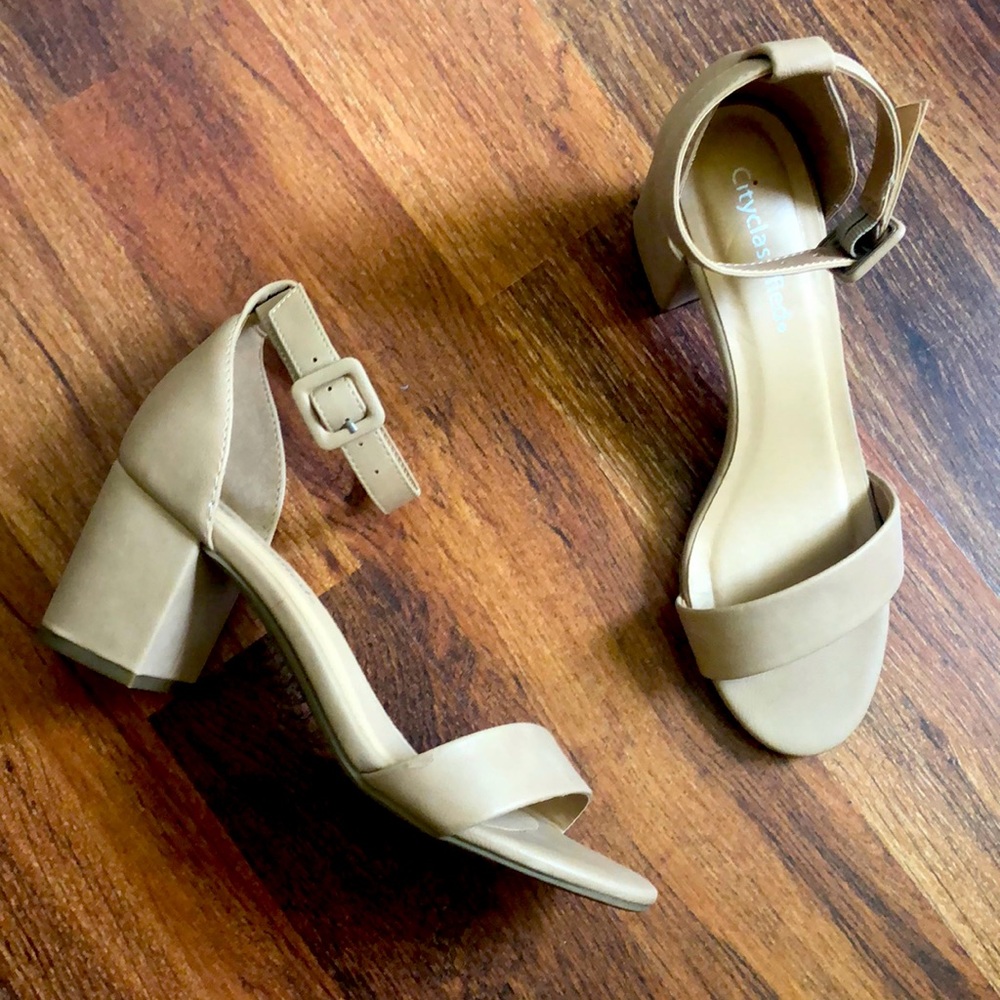 City Classified Open Toed Buckle Strap Nude Low Block Heels